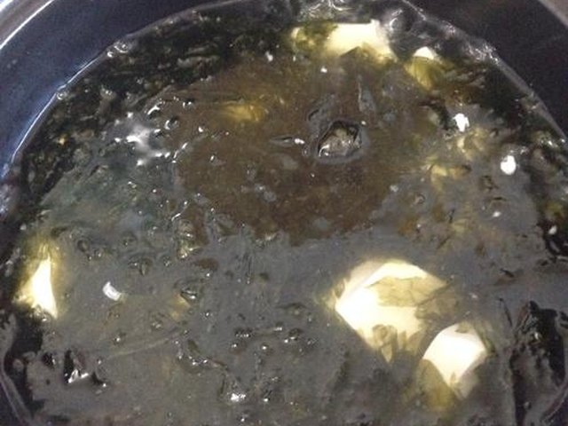 【紫菜豆腐汤】步骤3