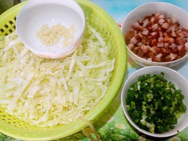 【叉烧包菜炒饭】步骤2