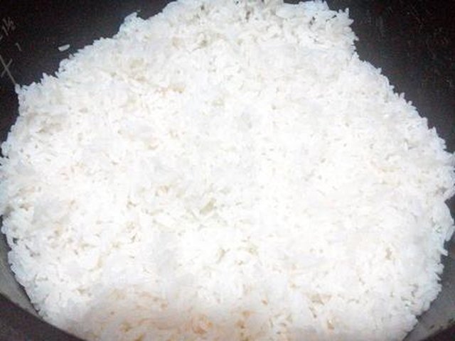 【叉烧包菜炒饭】步骤3
