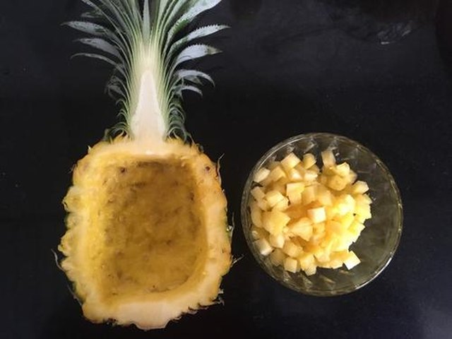 【五彩菠萝饭】步骤2