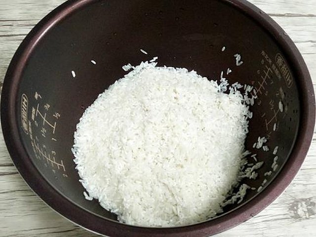 【电饭锅排骨焖饭】步骤3