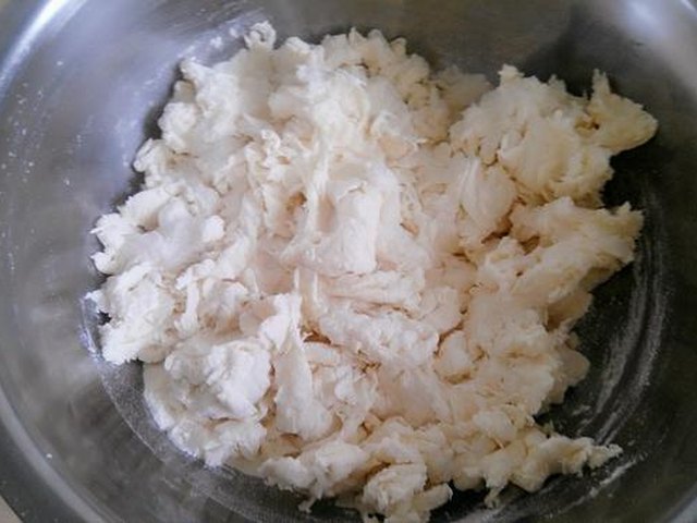 【韭菜鸡蛋馅饺子】步骤3