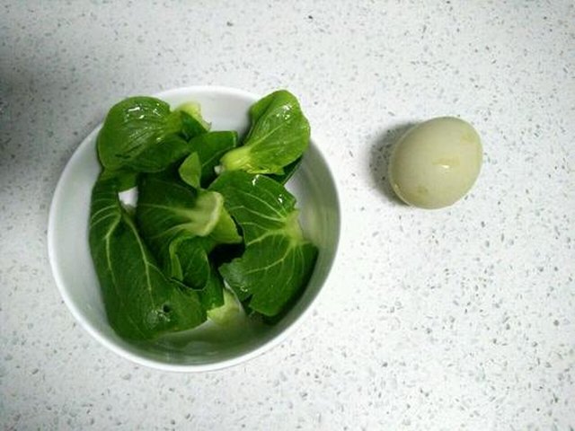 【芹菜鲜肉饺子】步骤2
