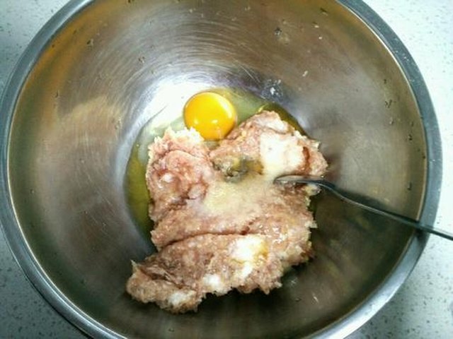 【芹菜鲜肉饺子】步骤4