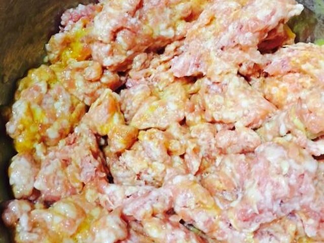 【芸豆猪肉水饺】步骤2