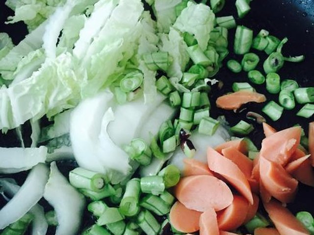 【素菜鸡蛋炒面】步骤4
