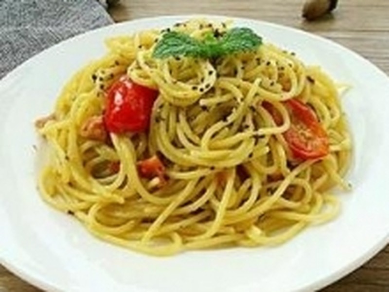 牛油果培根意面