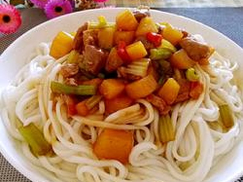 猪肉土豆打卤面