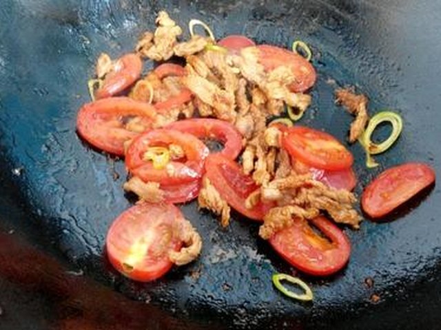 【蔬菜肉丝面】步骤4
