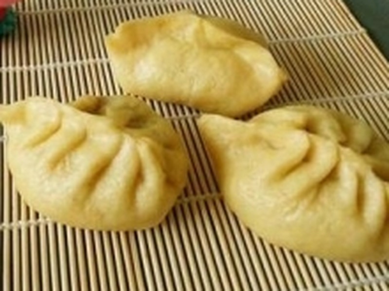 玉米面酸菜猪肉包