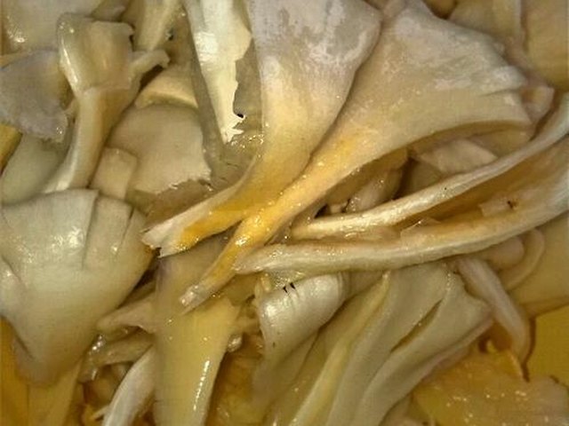 【小鸡炖蘑菇】步骤3