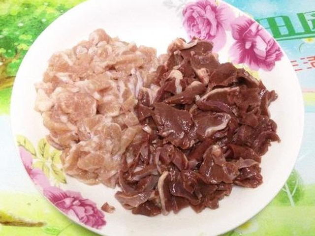 【猪心瘦肉汤】步骤2