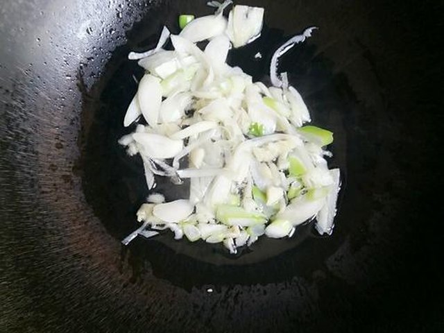 【酸辣土豆粉】步骤2