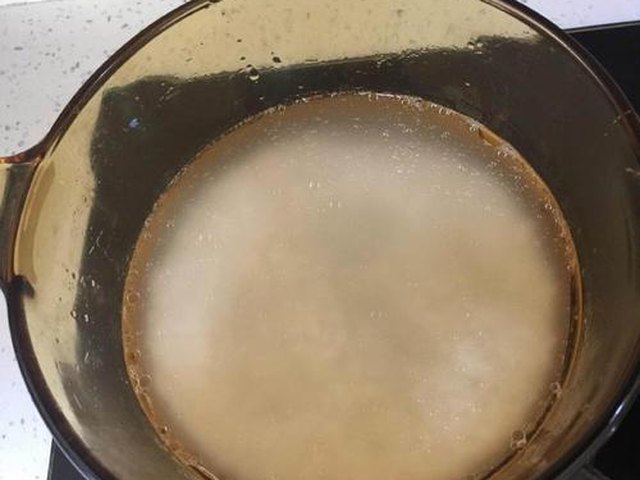 【香肠腊味煲仔饭】步骤3