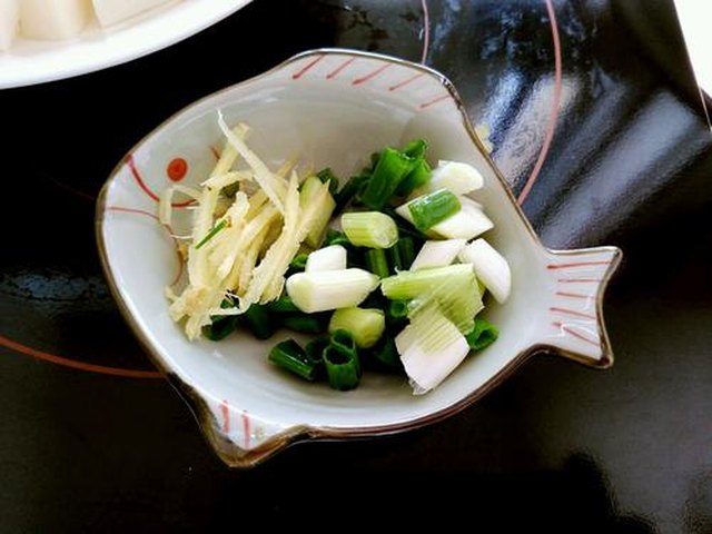 【萝卜丁扣肉米饭】步骤3