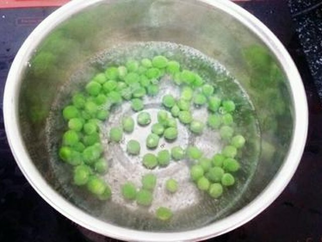 【虾仁意面】步骤3