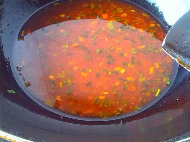【砂锅土豆粉】步骤4