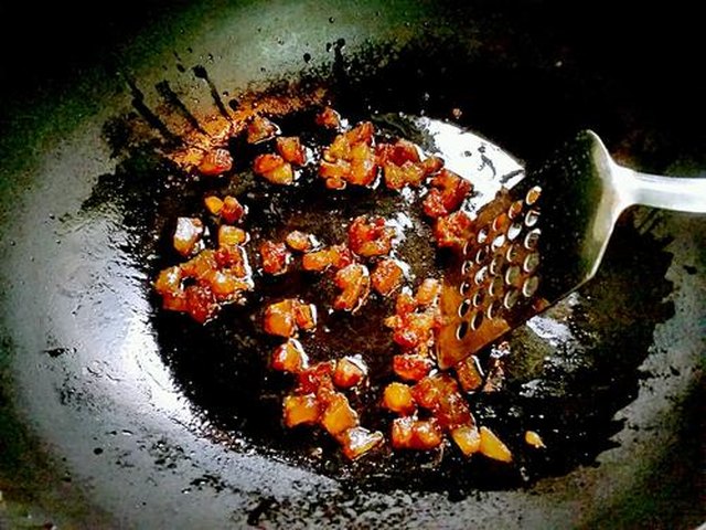 【虾仁彩蔬拌飯】步骤4