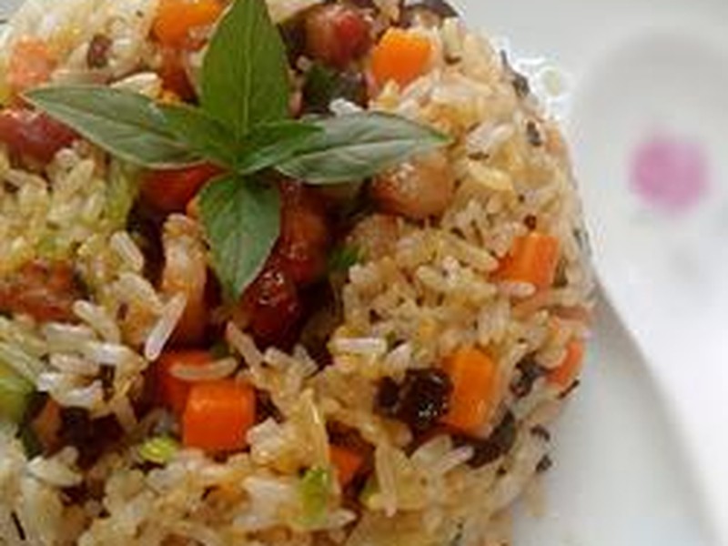 叉烧木耳炒饭