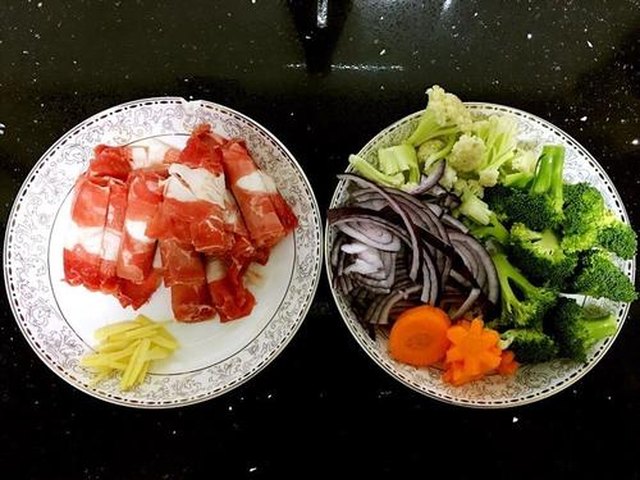【超敌美味的肥牛盖饭】步骤1