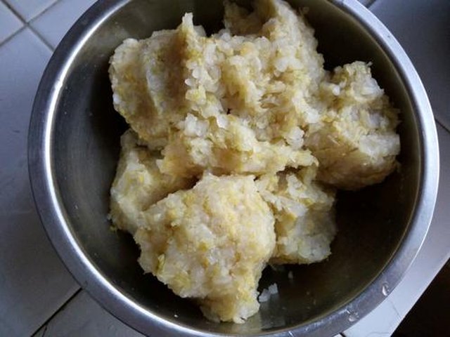 【酸菜馅蒸饺】步骤4