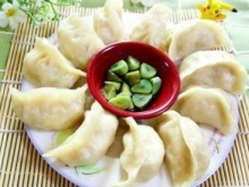 酸菜馅蒸饺
