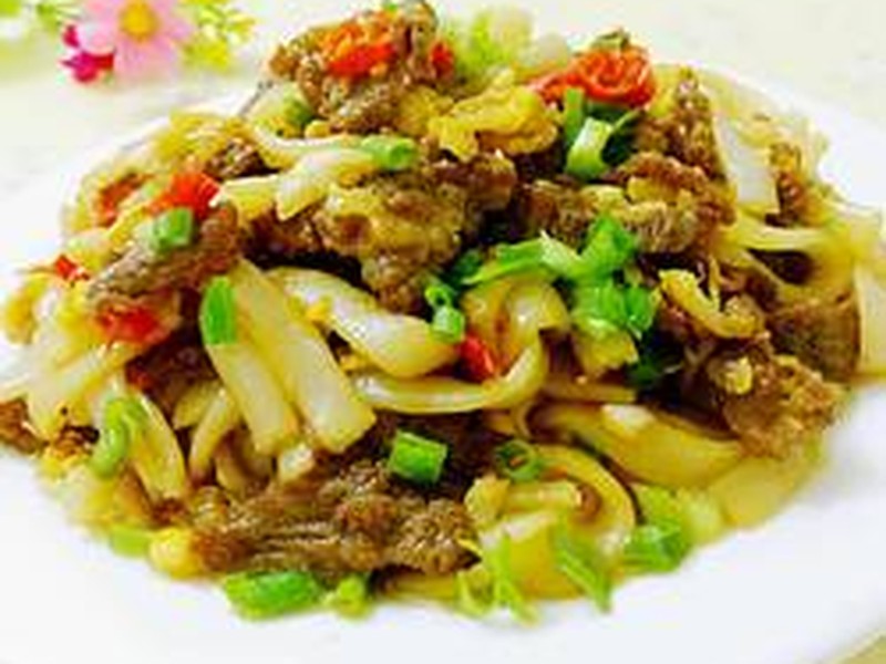 牛肉炒河粉