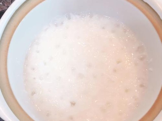 【香菇腊肠煲仔饭】步骤4