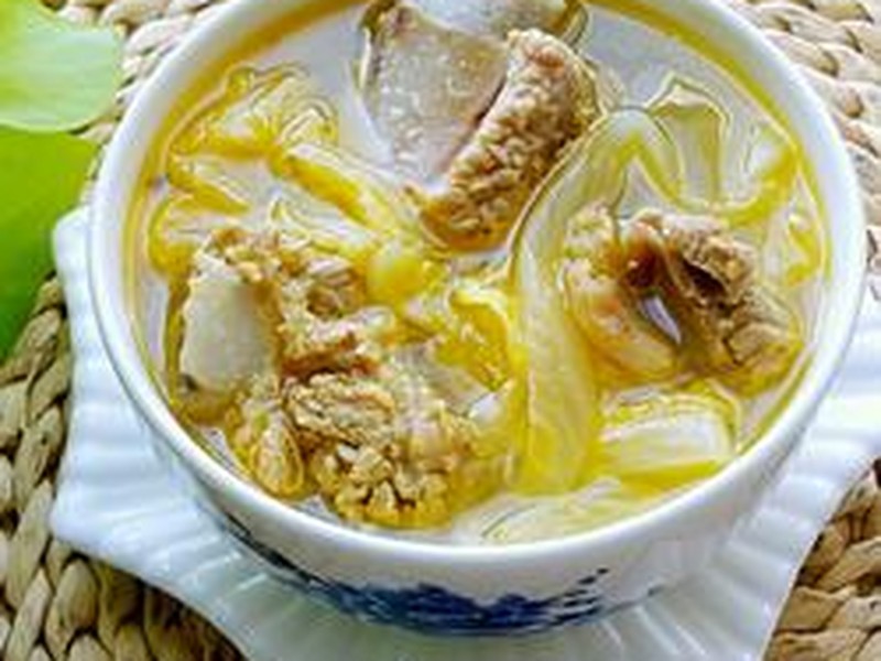 东北酸菜炖排骨