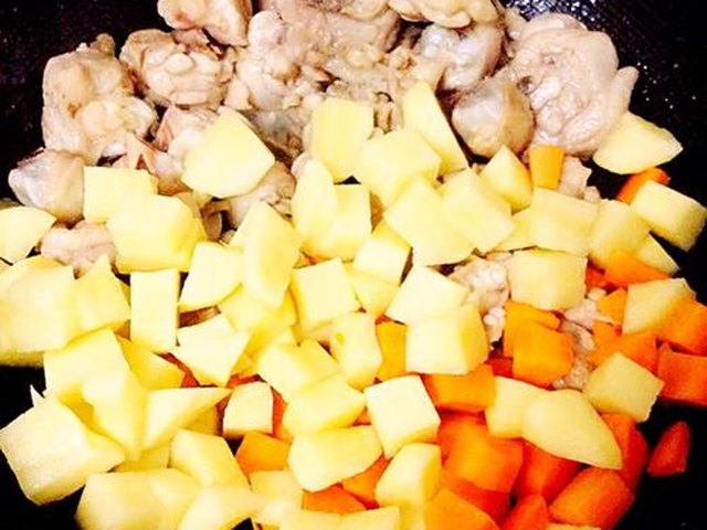 【鸡肉咖喱饭】步骤4