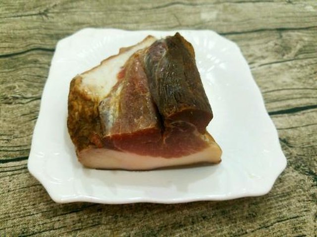 【卷心菜卷腊肉】步骤1