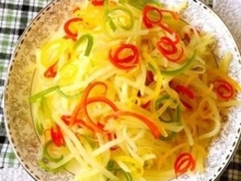 花椒油凉拌土豆丝