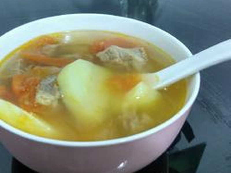 番茄土豆牛肉汤