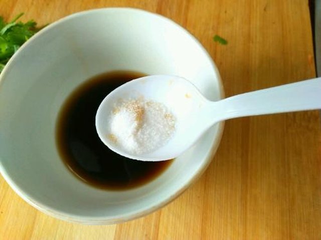 【凉拌绿豆芽】步骤4