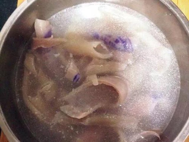 【肉皮冻】步骤4