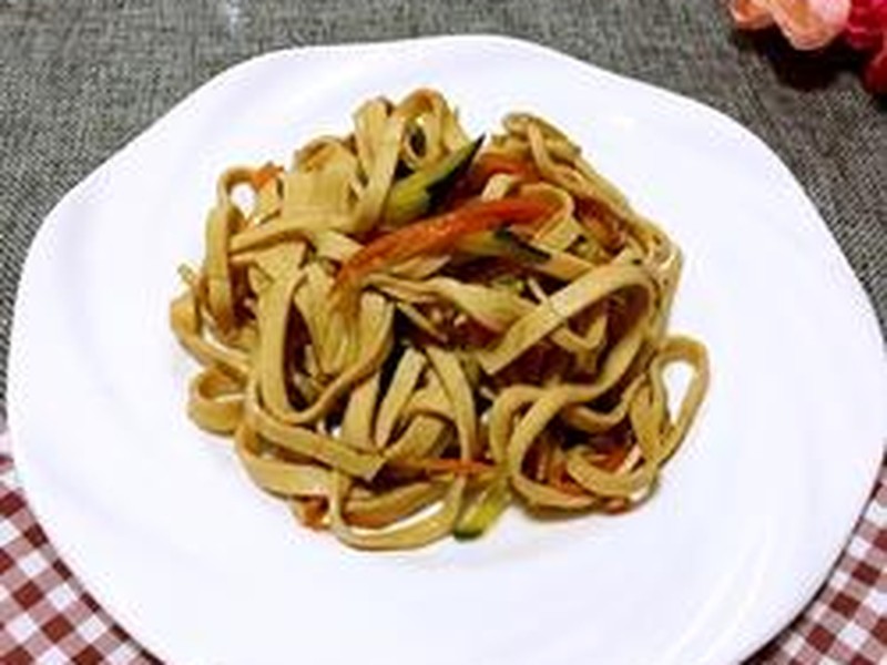 凉拌豆腐皮