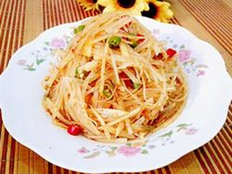 酸辣凉拌土豆丝