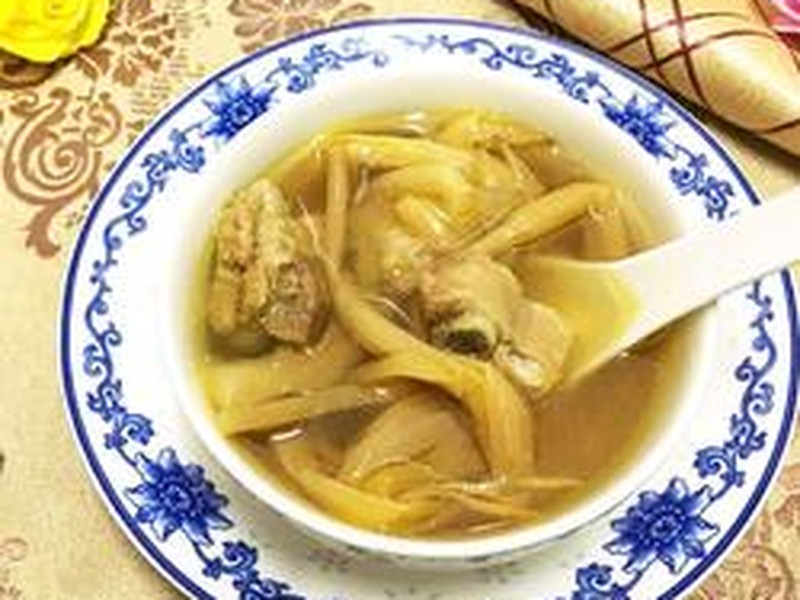 黄花菜排骨汤
