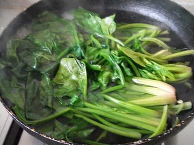 【菠蒜红油澡(芥末味)】步骤4