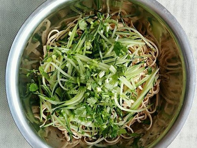 【凉拌卤豆腐皮】步骤4