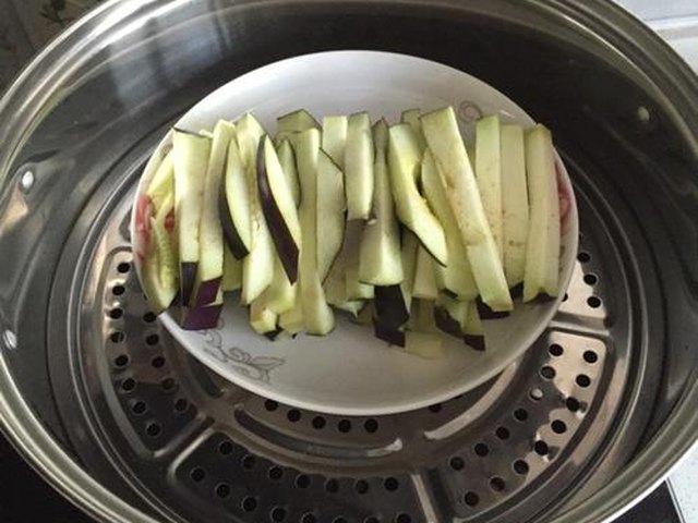 【凉拌茄子】步骤2