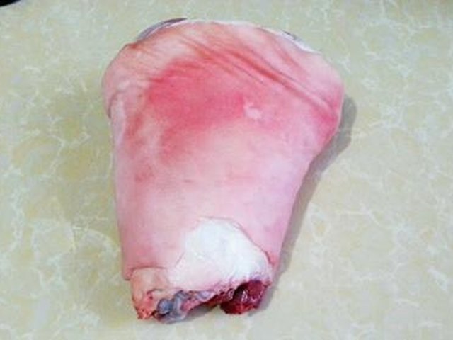 【炖肘子】步骤1