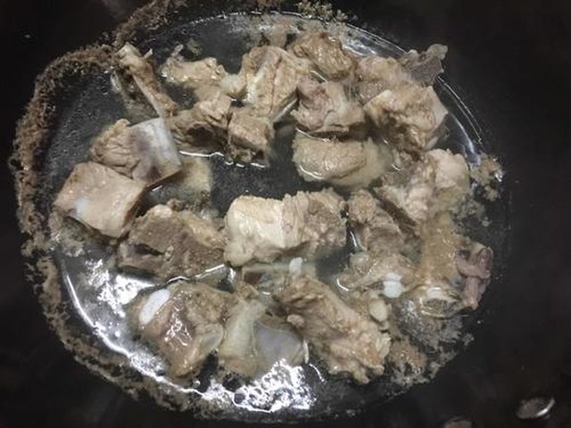 【玉米炖排骨】步骤3