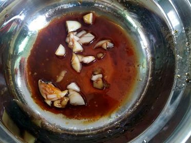 【凉拌金针菇】步骤4