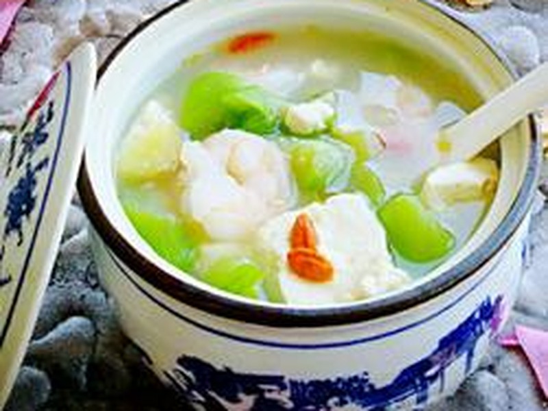 虾仁豆腐丝瓜汤