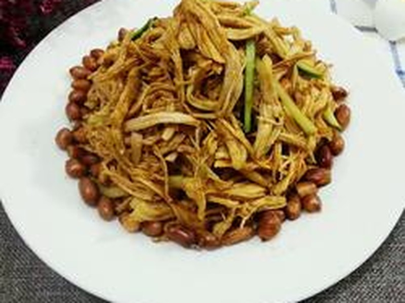 凉拌手撕鸡丝