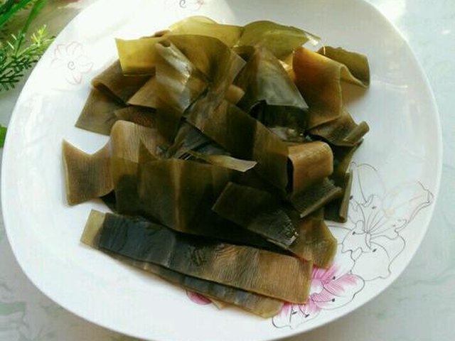 【土豆番茄海带汤】步骤2