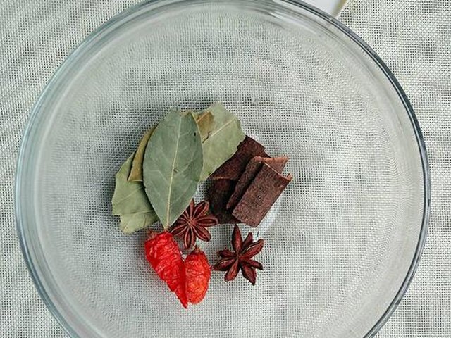 【水煮花生】步骤2