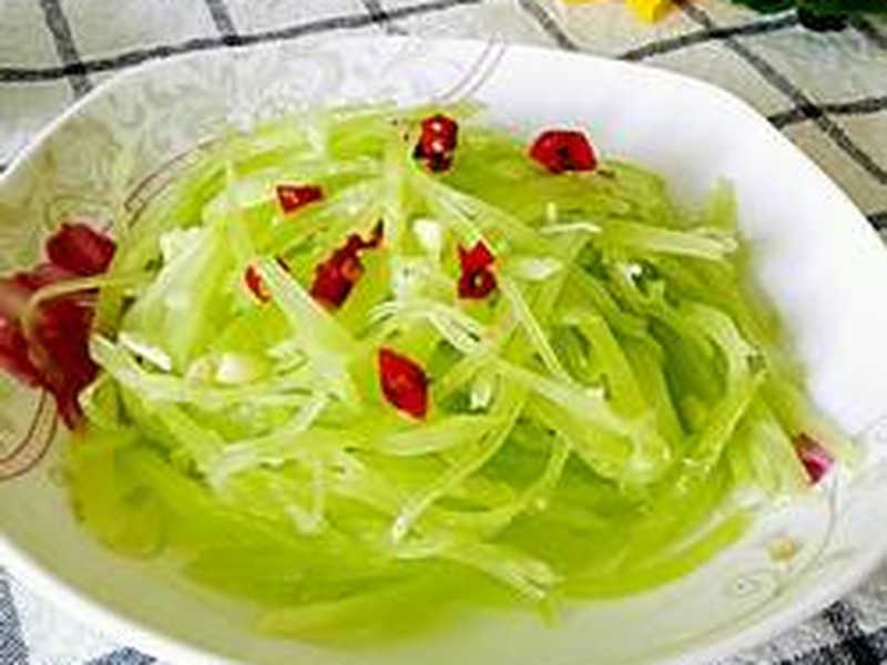 凉拌青笋丝