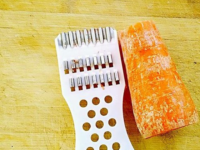 【蒜香青豆拌金针菇】步骤4